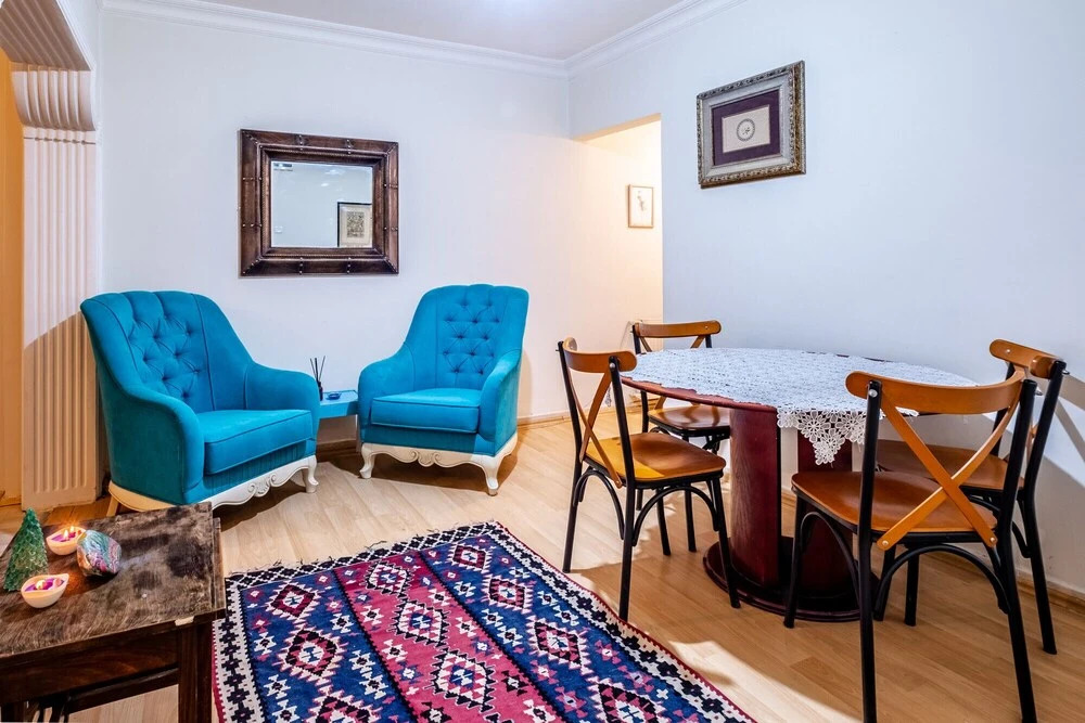 Central and Colorful Flat in Caferaga Kadikoy