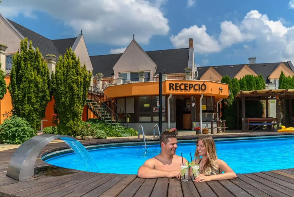Relax Hotel Hévíznél