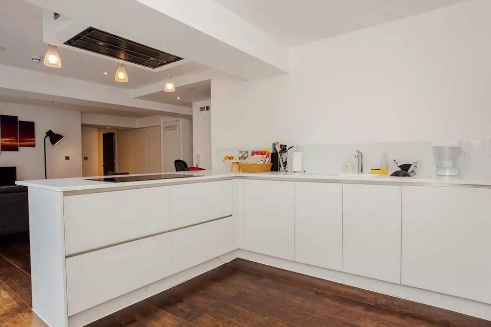 Exquisite 2 Bedroom Apartment In Bank