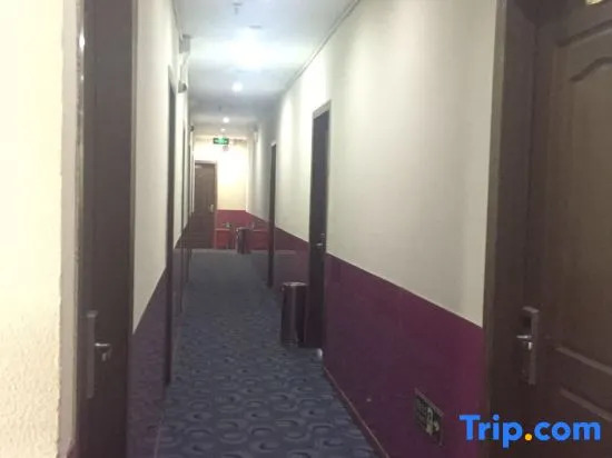 Yimeng Hotel (Songjiang Sijing Park)