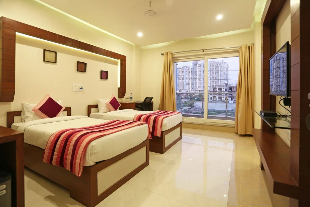 FabHotel Zineb