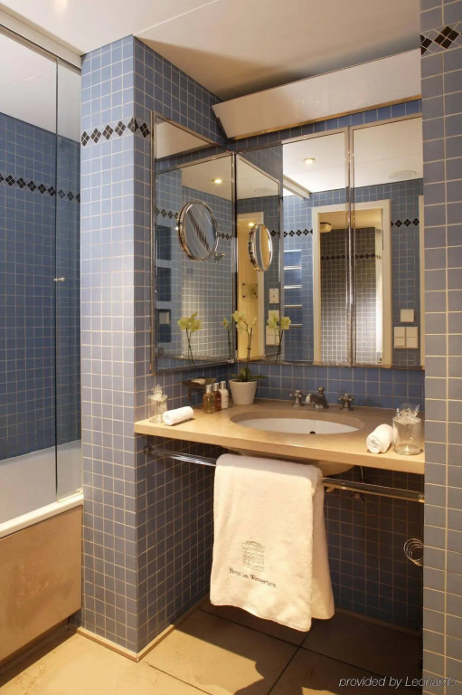 Wasserturm Hotel Cologne, Curio Collection by Hilton