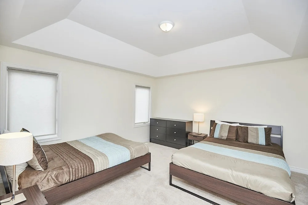 VIP Niagara Retreat