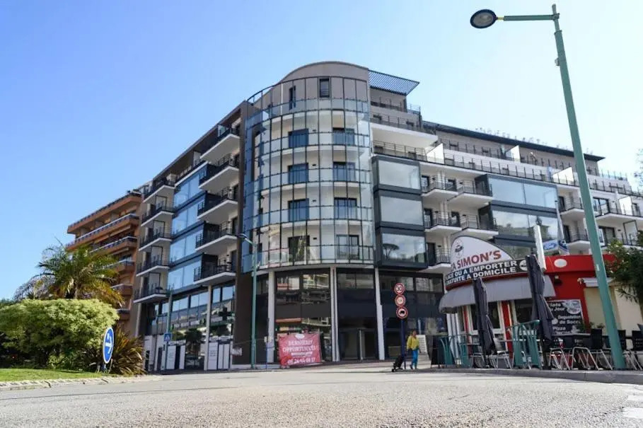 logement tout équipée Menton centre 500 m des plages