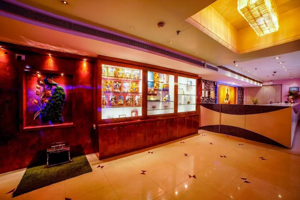 THE FAME HOTEL