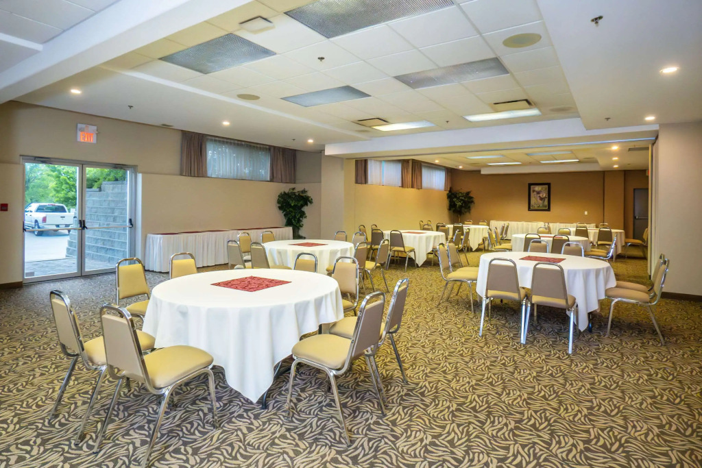 Comfort Inn & Suites