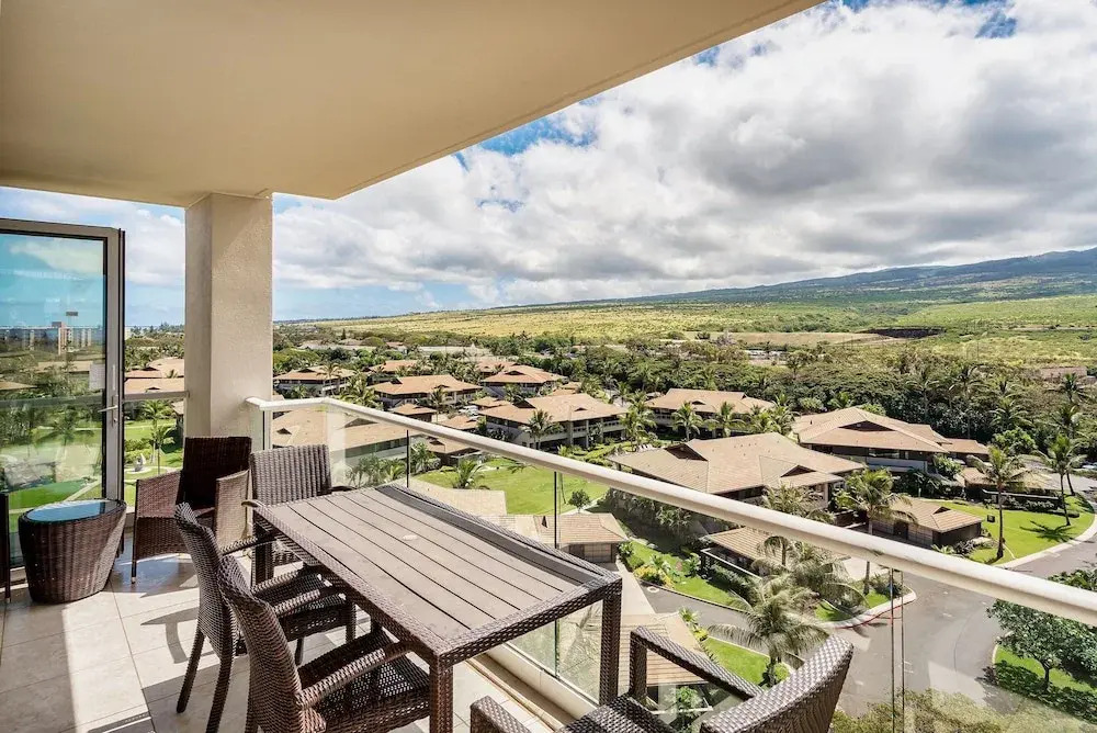 Honua Kai Hokulani 934, Renovated, AC, Large Lanai, No Carpet, Amazing Views!