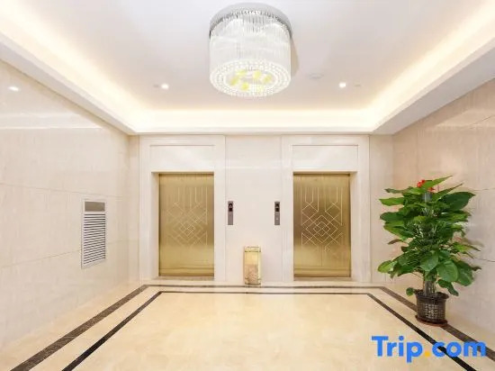 Yangjiang Guanhua Hotel (Hailing Island Dajiaowan)