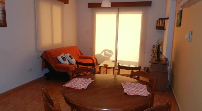 Dora Apartments