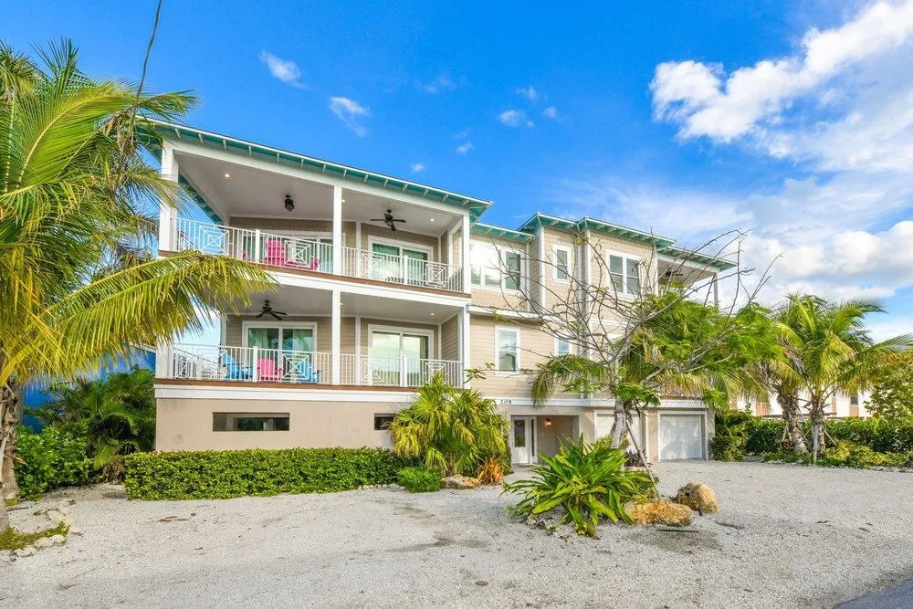 Tropical Hideaway