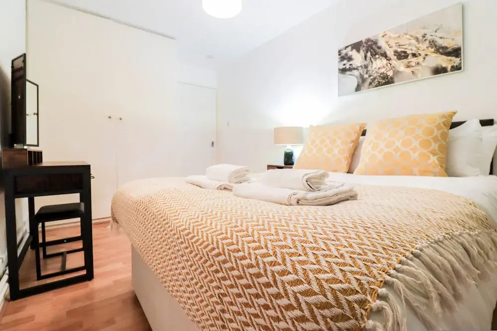 Gorgeous 3 Bedroom Hampstead Property