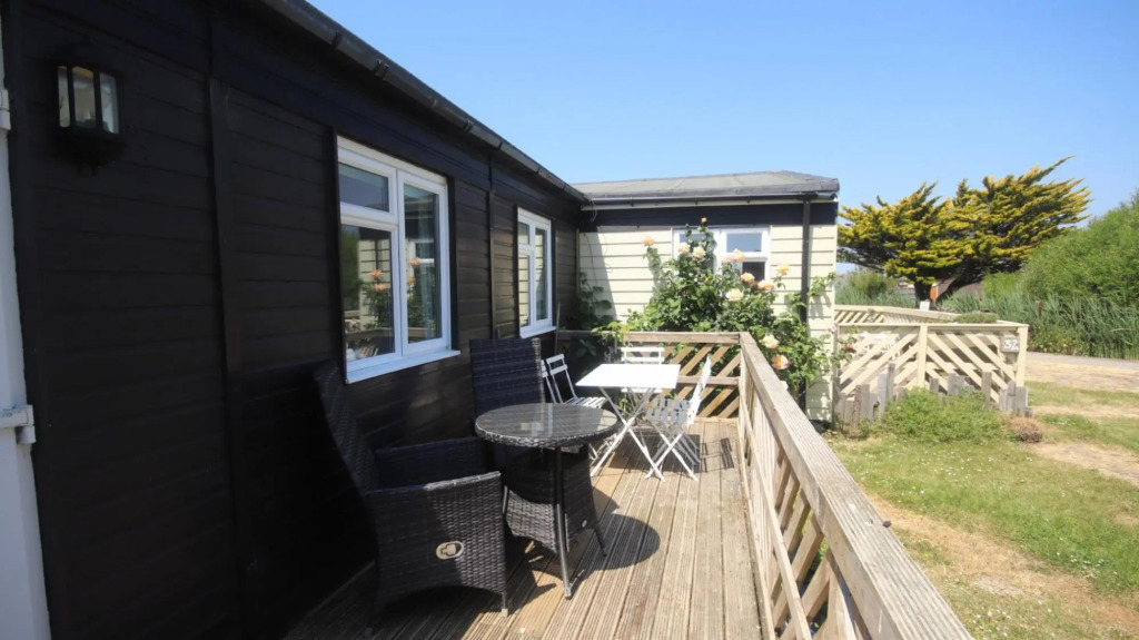 37B Medmerry Park 2 Bedroom Chalet