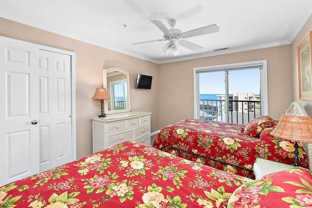 Whispering Sands 401 - 3 Br Condo