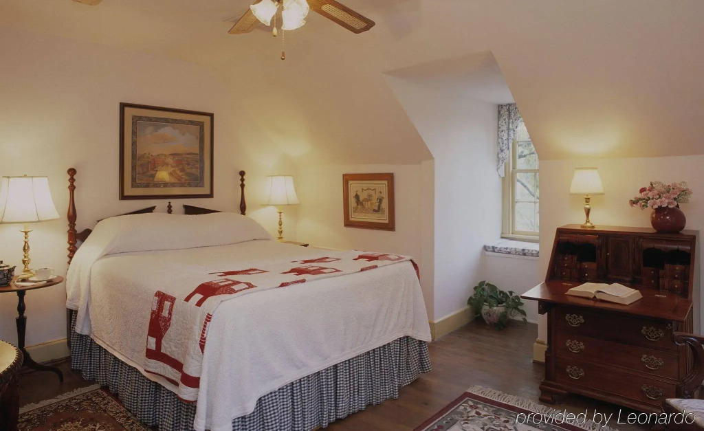 Cedars of Williamsburg Bed & Breakfast