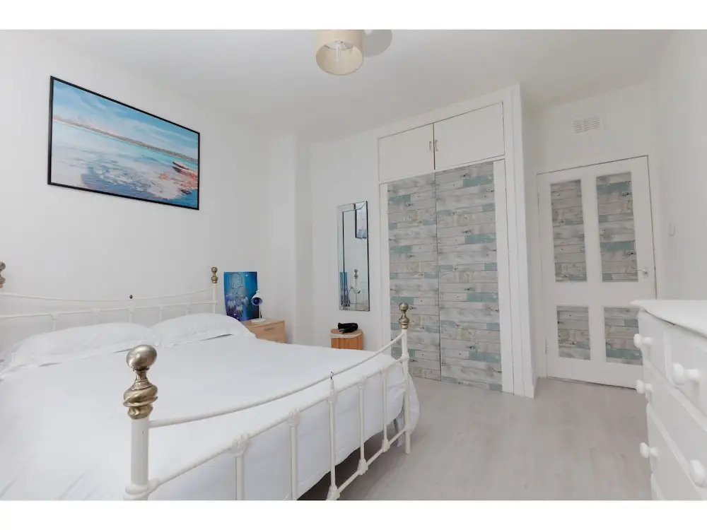 Leith Walk Gem! Lovely + Great Value - Sleeps 4