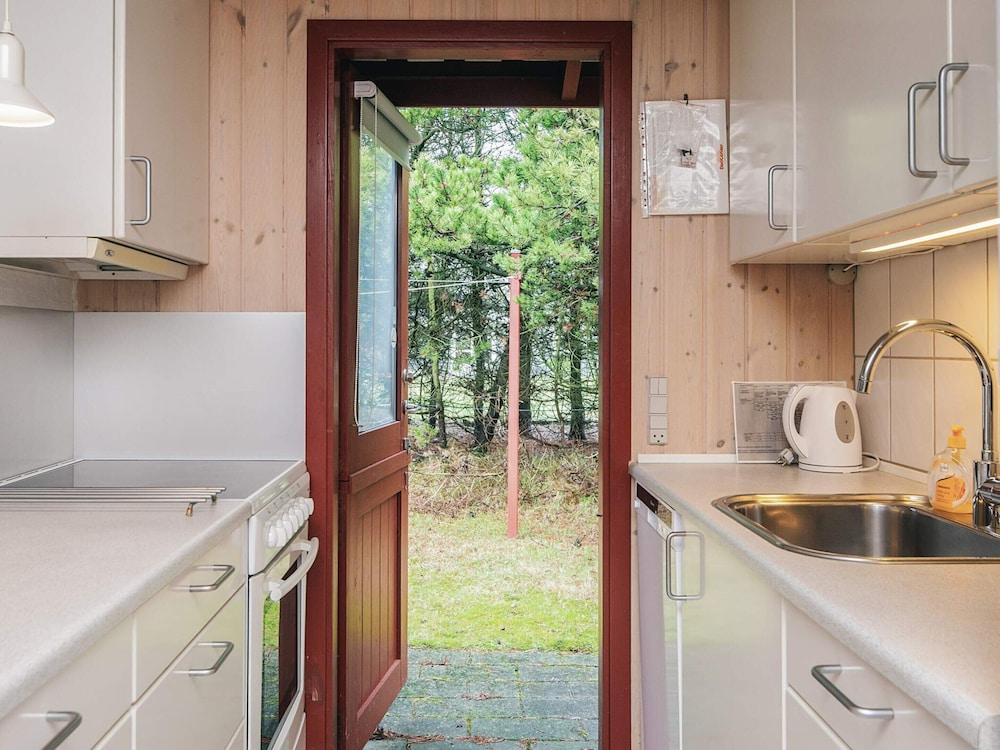 6 person holiday home in Blåvand