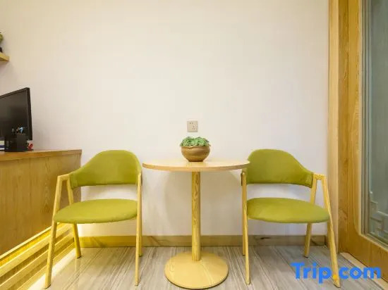 Mi Spruce Boutique Homestay (Phoenix Ancient City Snow Bridge Branch)