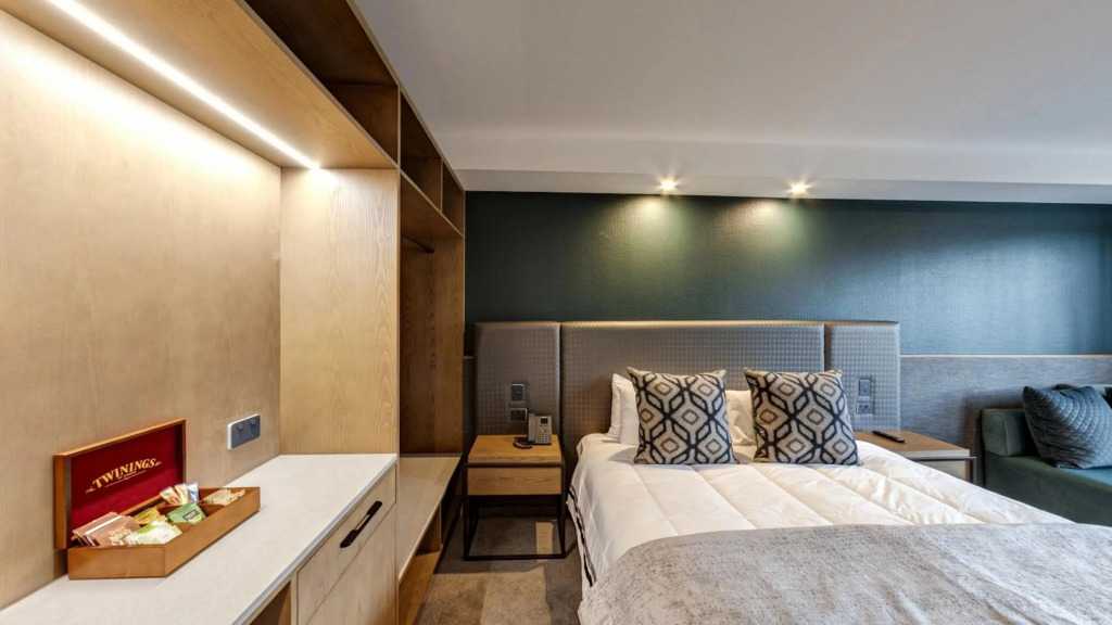 Distinction Luxmore Hotel