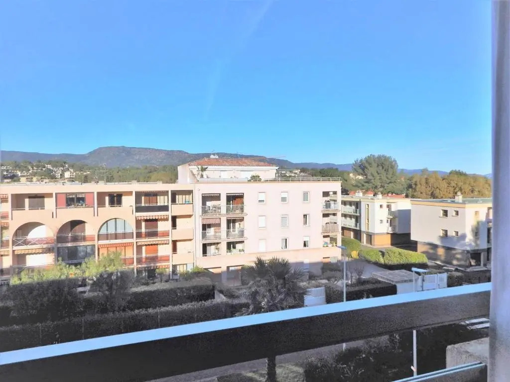 Appartement Bormes-les-Mimosas, 2 pièces, 4 personnes - FR-1-251-4