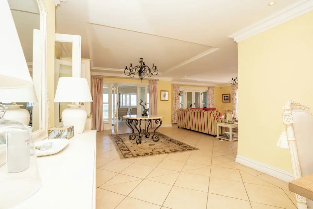 Charming Langebaan Holiday Home With Panoramic Views