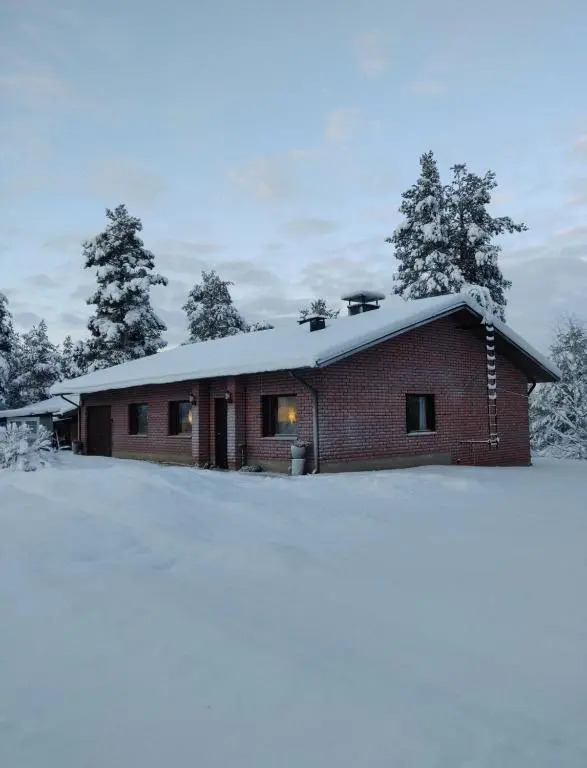 Laplands Hillside Villa