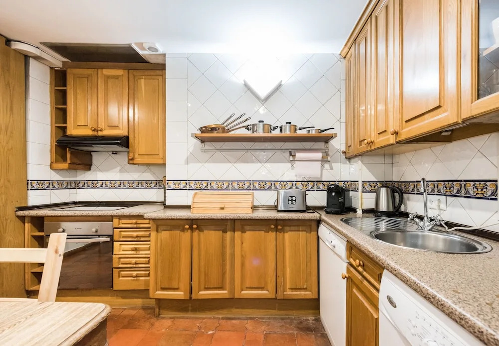 Vegas Apartment Center