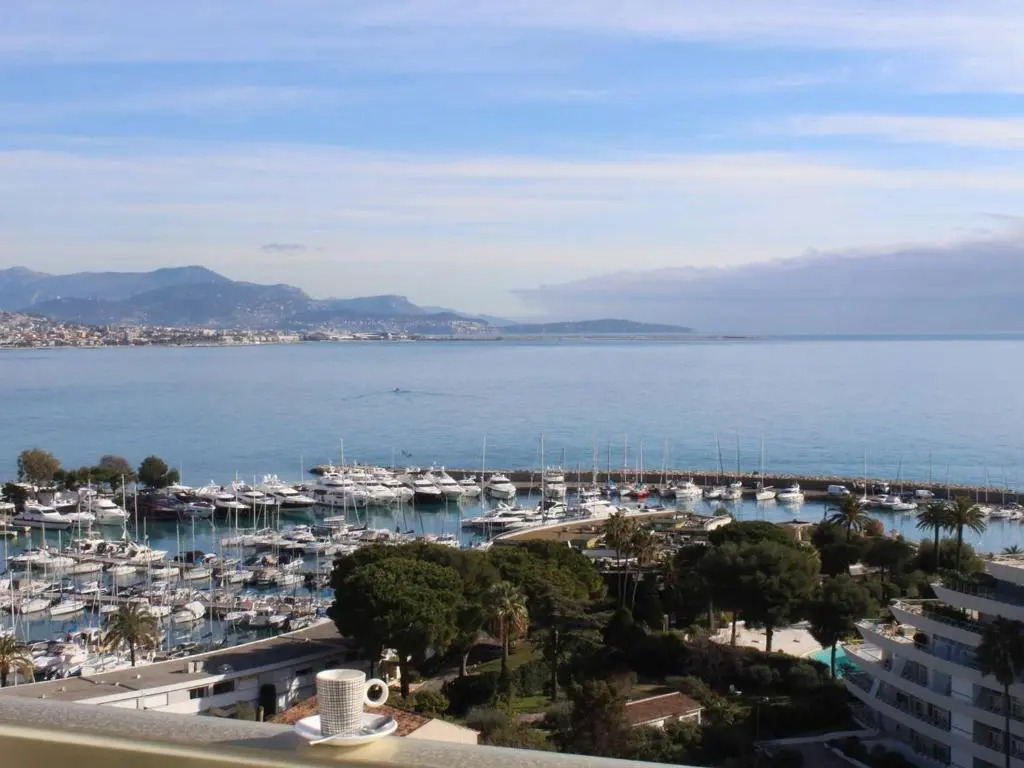 Appartement Villeneuve-Loubet, 1 pièce, 2 personnes - FR-1-252A-19