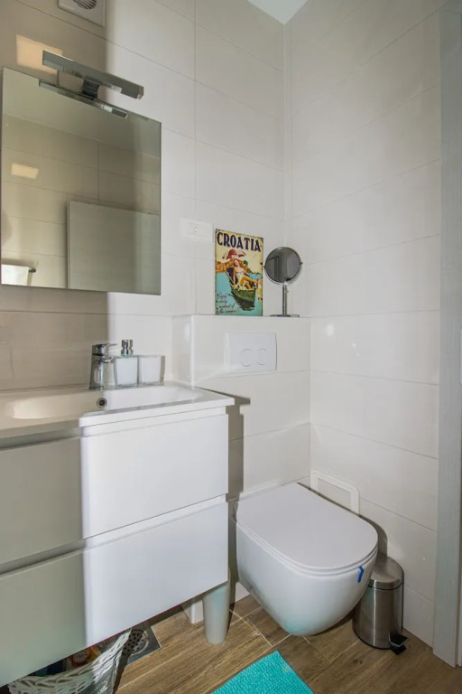Brand New Suite next to Palace & Beach