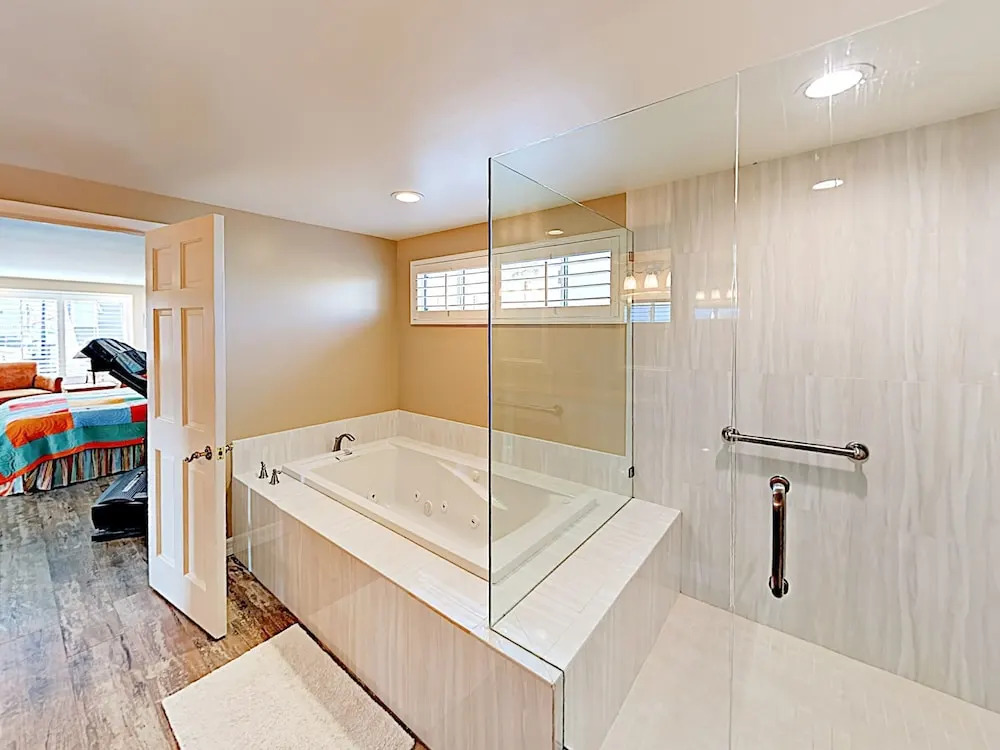 124 Oxnard - 3 Br Home