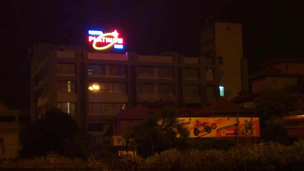 Hotel Platinum Inn