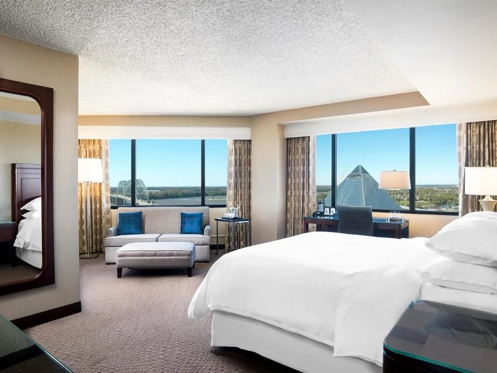 Memphis Riverline Hotel