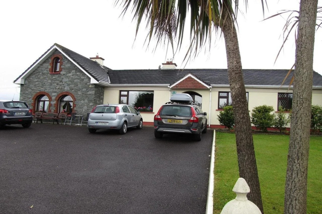 Dromhall Heights