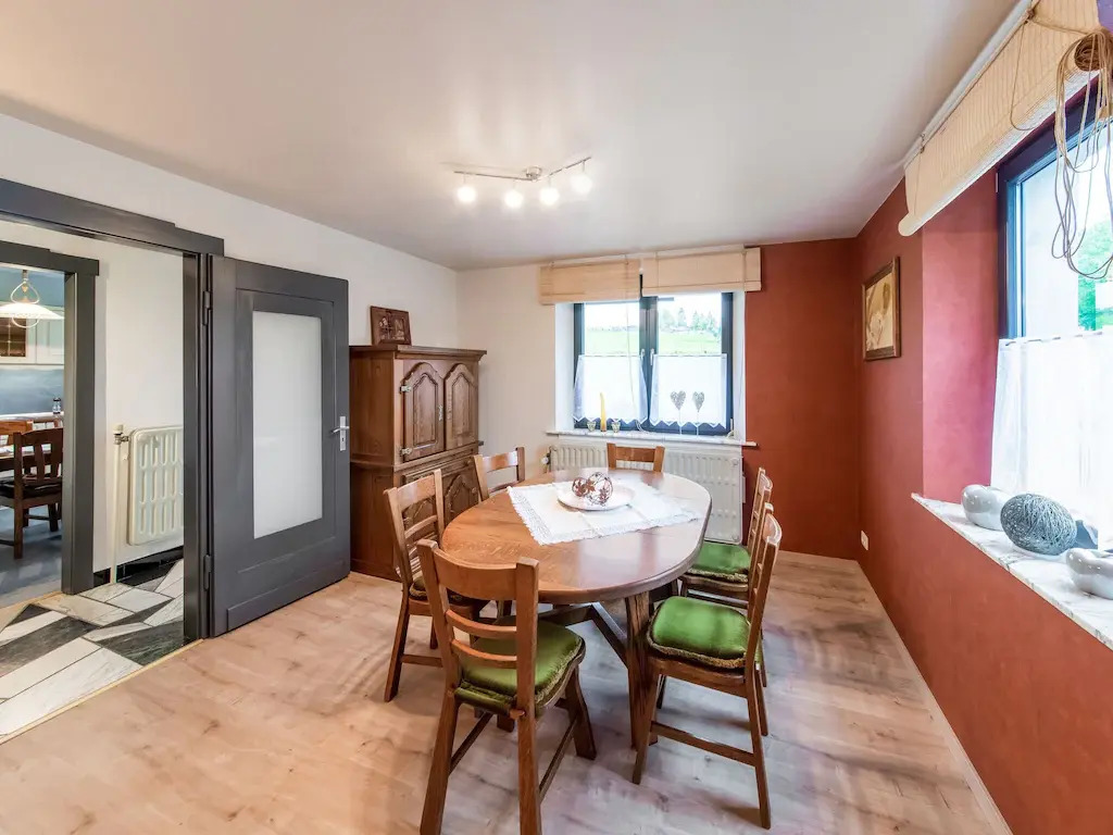 Holiday Home in Bullingen with Garden