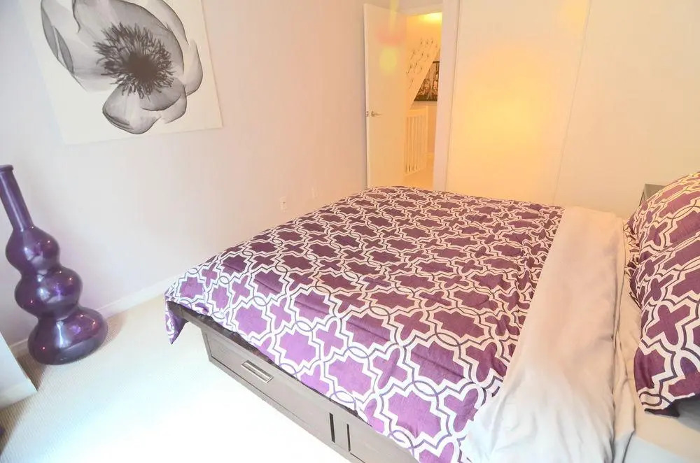 Toronto Escape - The Quartz Townhouse