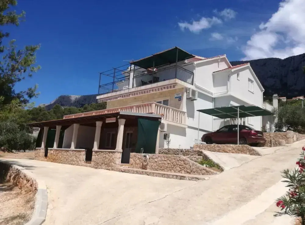 Apartments Berti