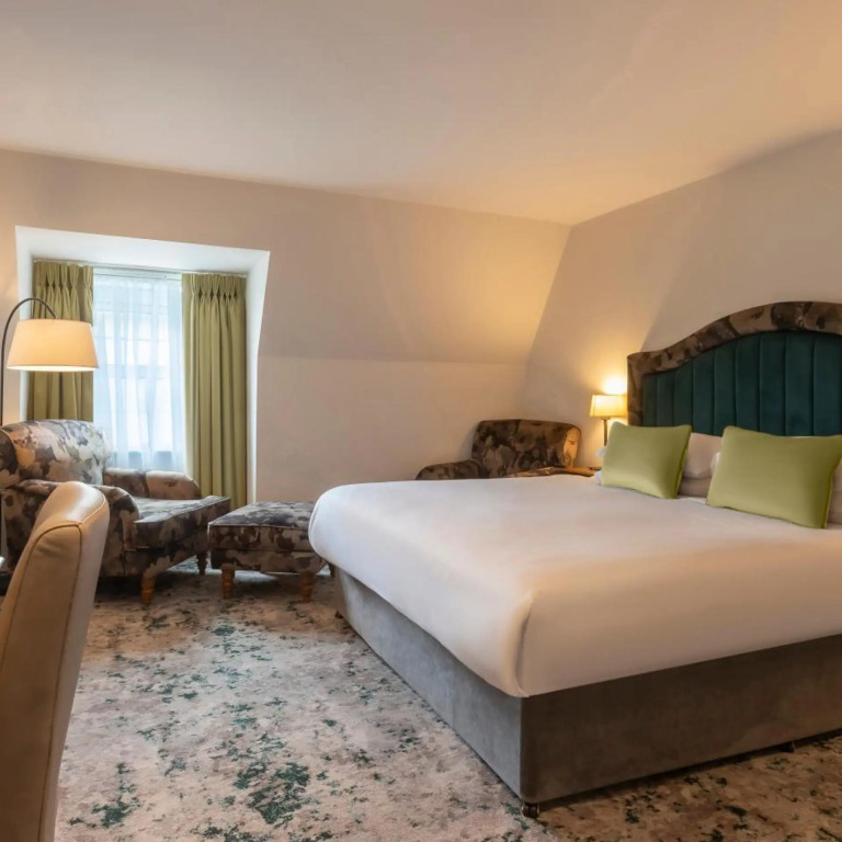 The House Hotel
