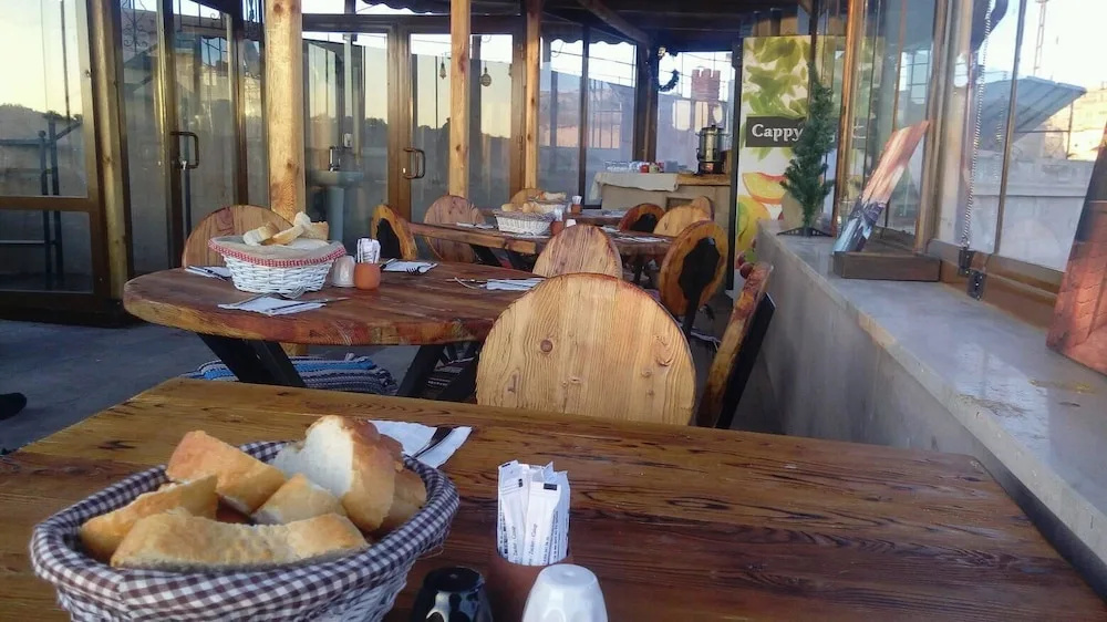 Valley Inn Cave Hotel