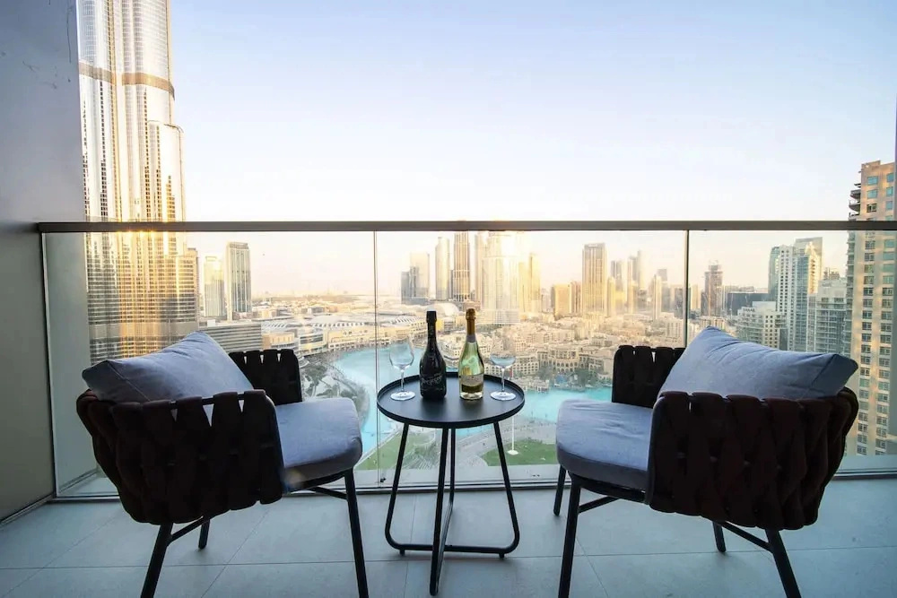 One Lux Stay Grande Signature Residences