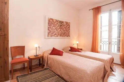 Gaudi Apartment 1