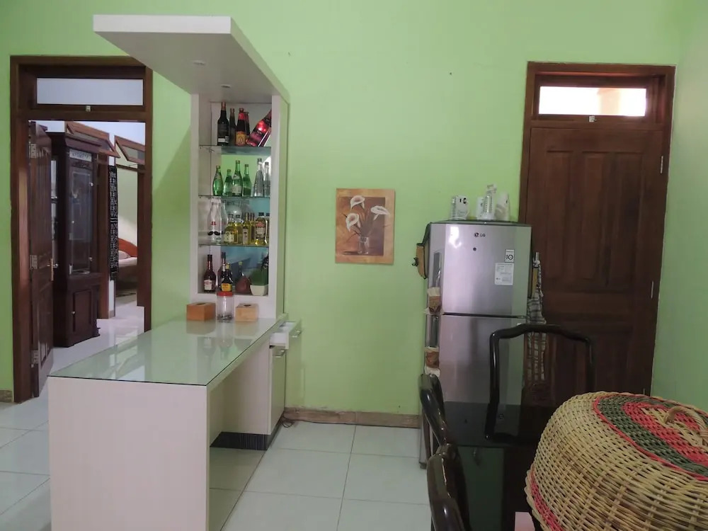 Avicenna 2 Guesthouse