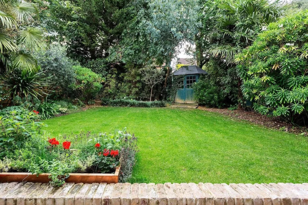 Serene In Herne Hill