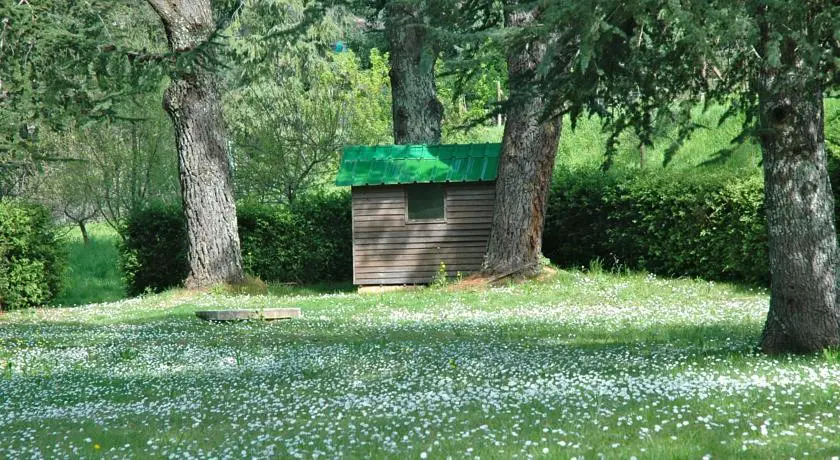 Lodge Rina