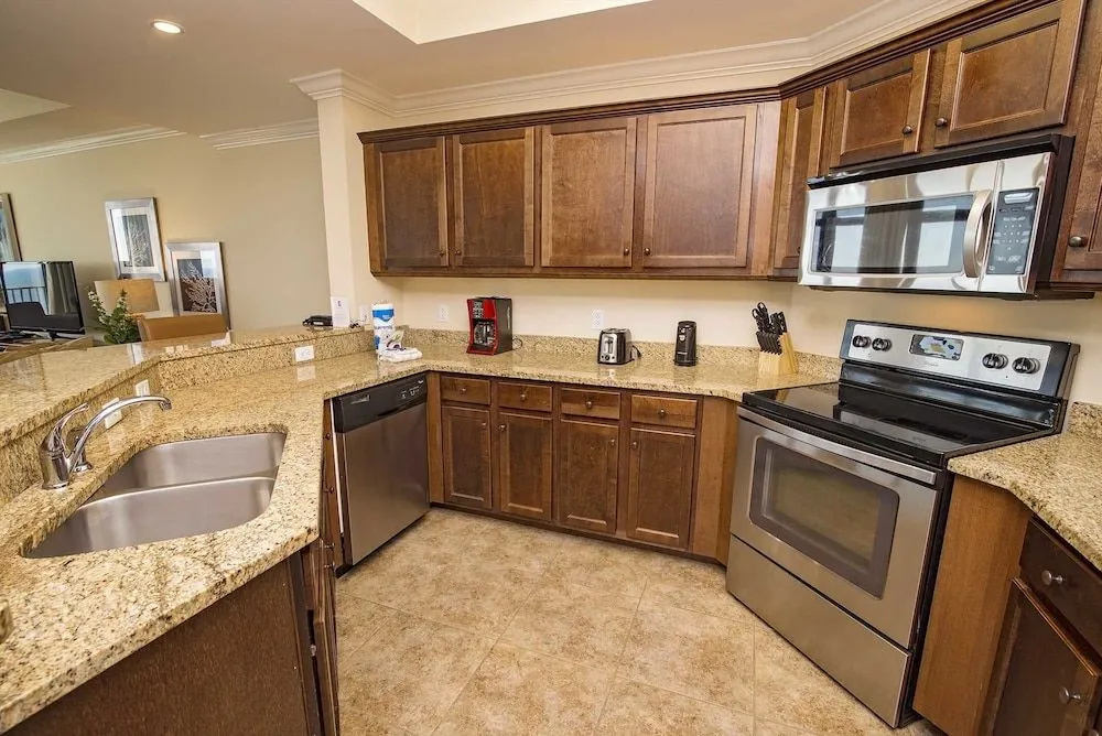 Phoenix West II 2709 3 Bedrooms 4 Bathrooms Condo