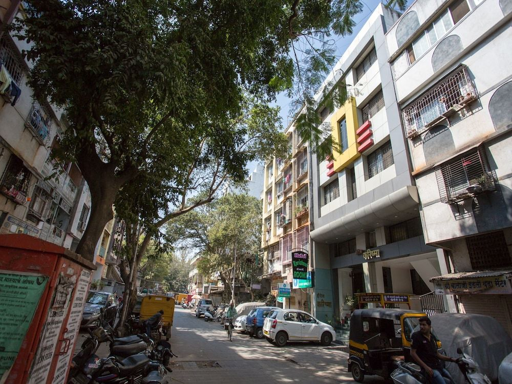 OYO 11601 Hotel Karishma
