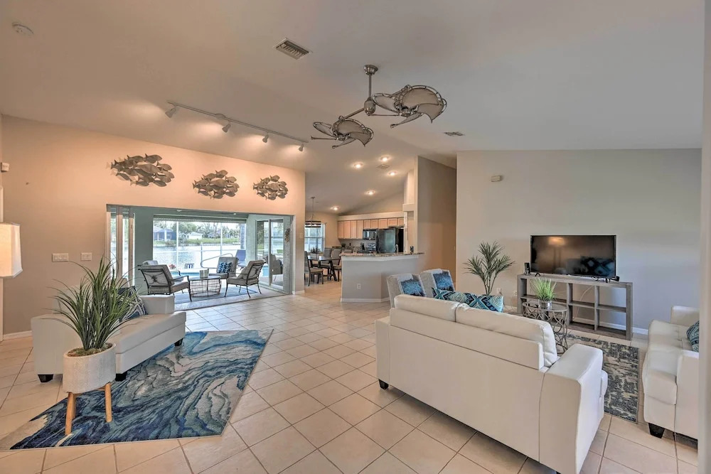 Dog-friendly Escape w/ Dock & Kayaks in Cape Coral