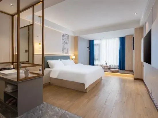 Plato hotel