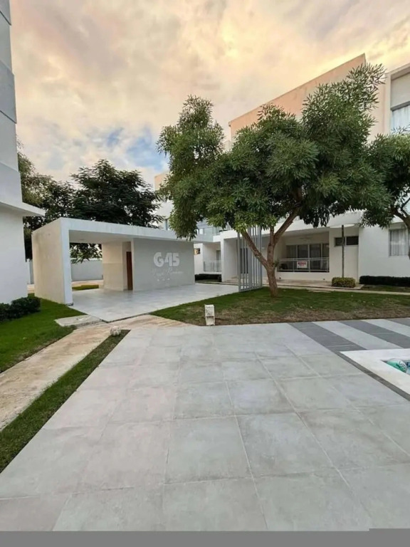 Modern 2BR Escape White Sands Beach Access