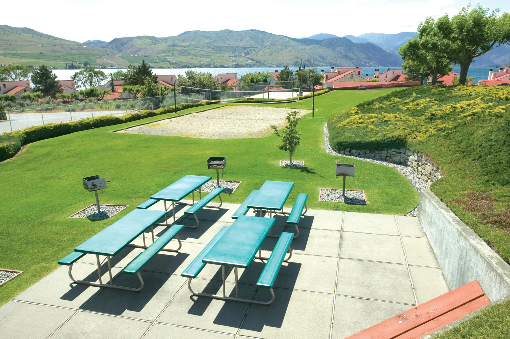 Lake Chelan Shores