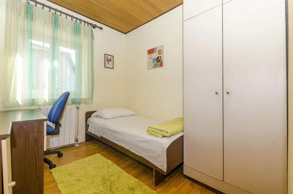 Apartments Ljiljana