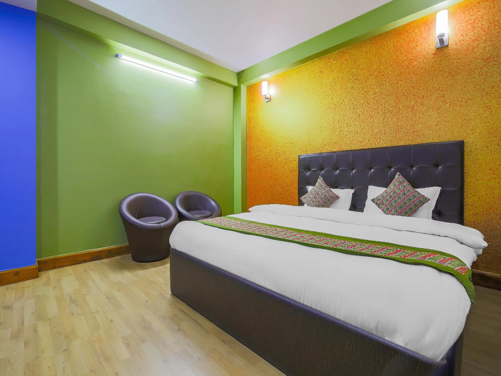 OYO 352 Hotel Konark Inn